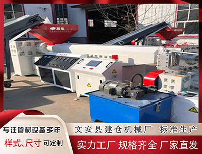 黔西南塑料挤出机 家门口的灯火海洋！海上明月届梦幻千灯会璀璨启幕！